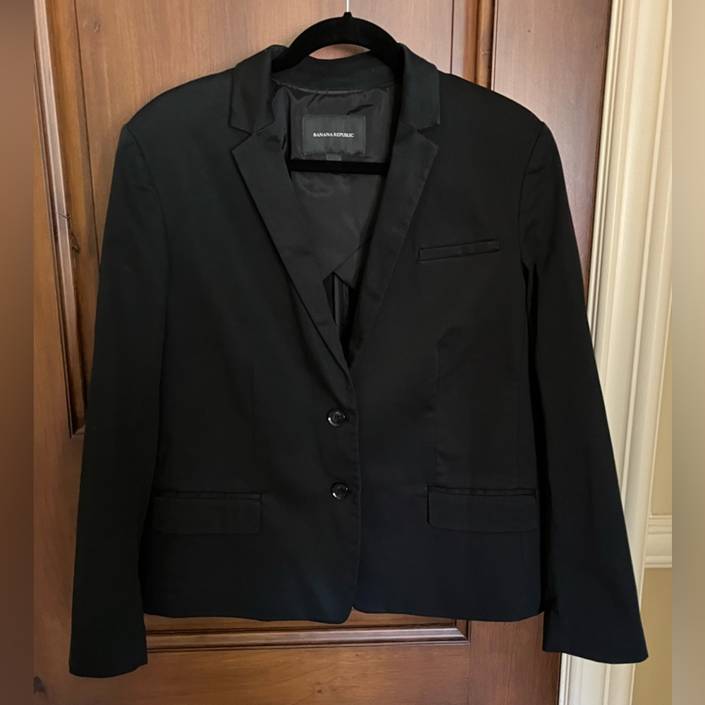 EUC Banana Republic Lightweight Blazer - Black - Size 16